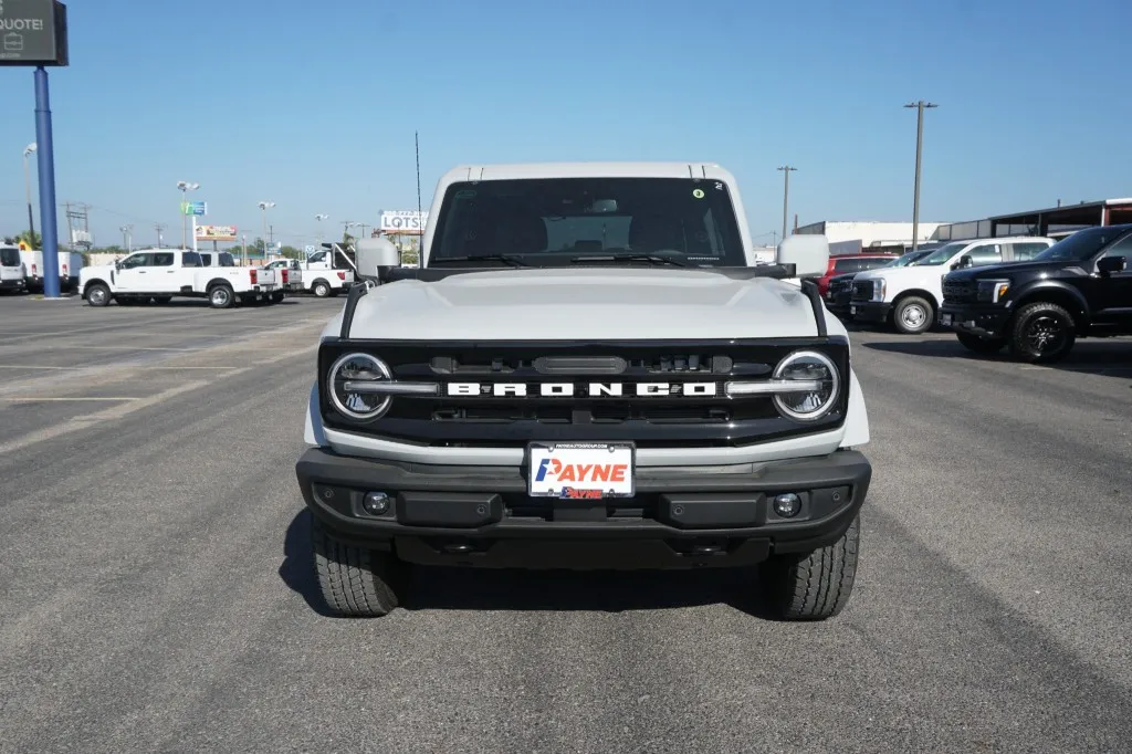 2026 Ford Bronco Outer Banks