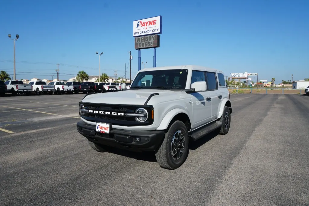 2026 Ford Bronco Outer Banks