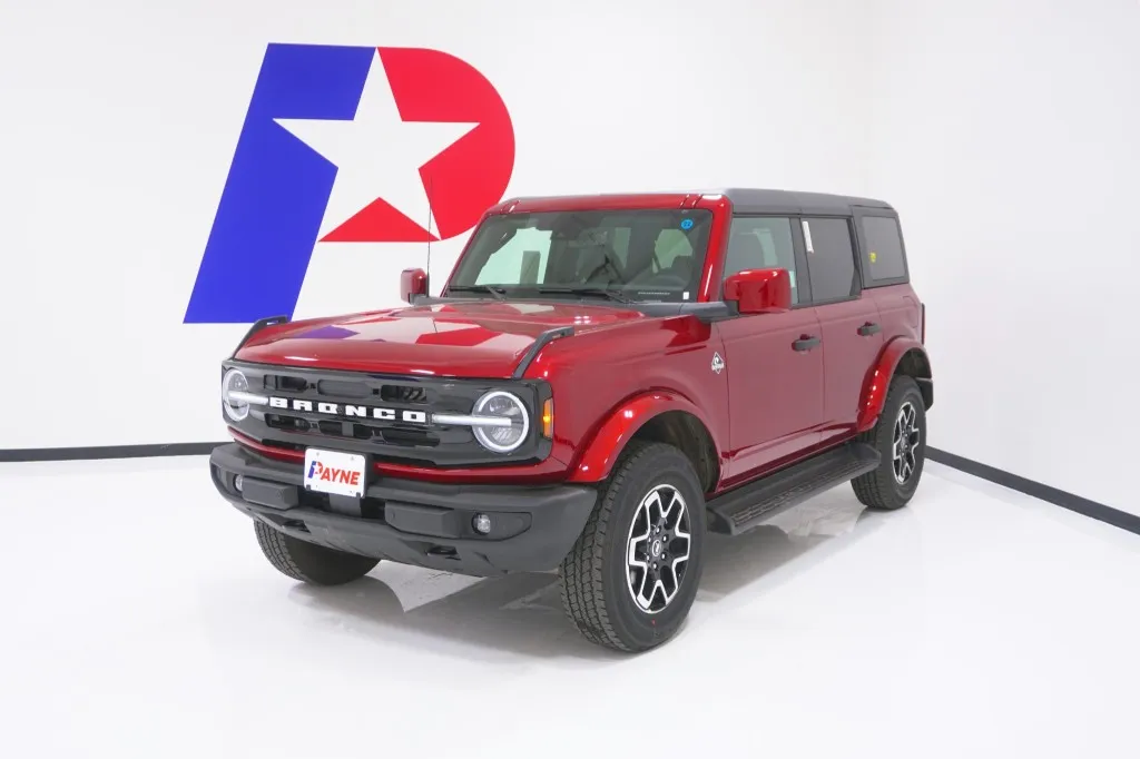 2026 Ford Bronco Outer Banks