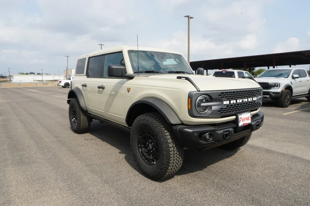2026 Ford Bronco Badlands