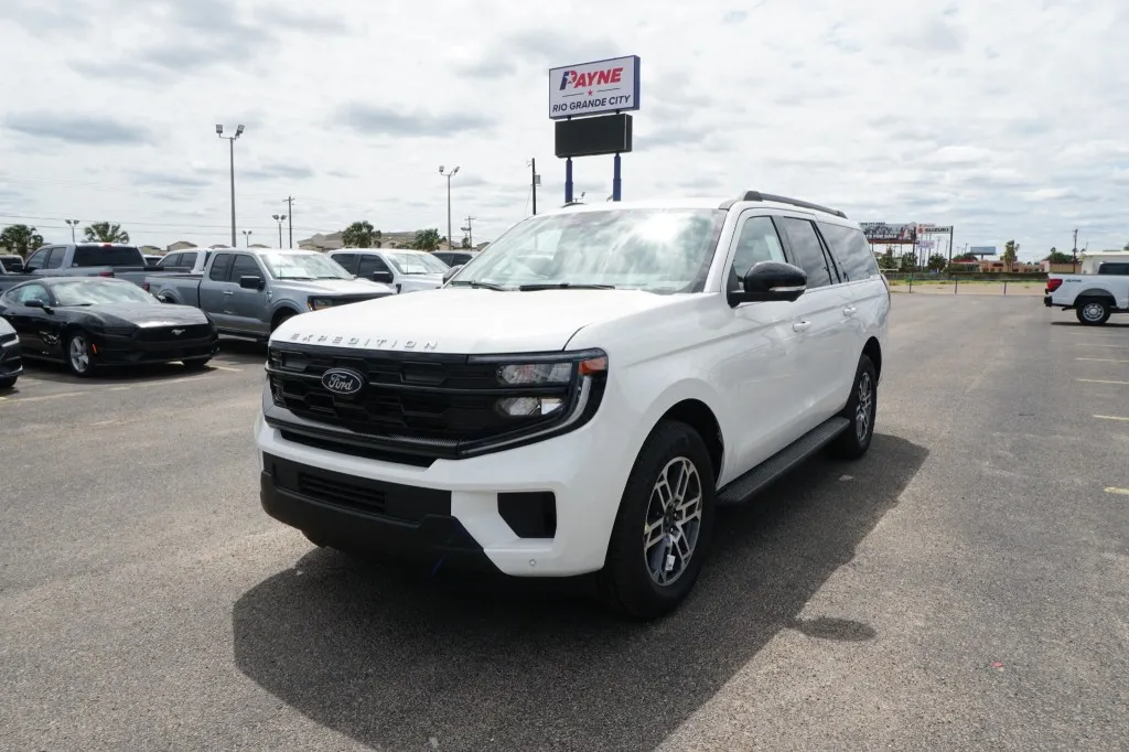 2026 Ford Expedition Max Active