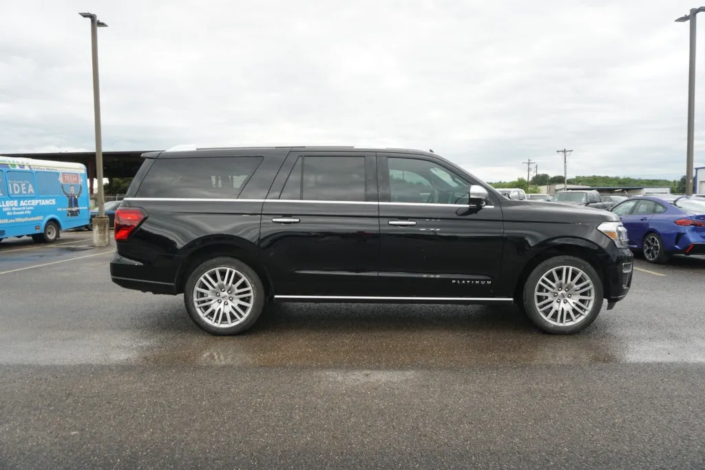 2023 Ford Expedition Max Platinum