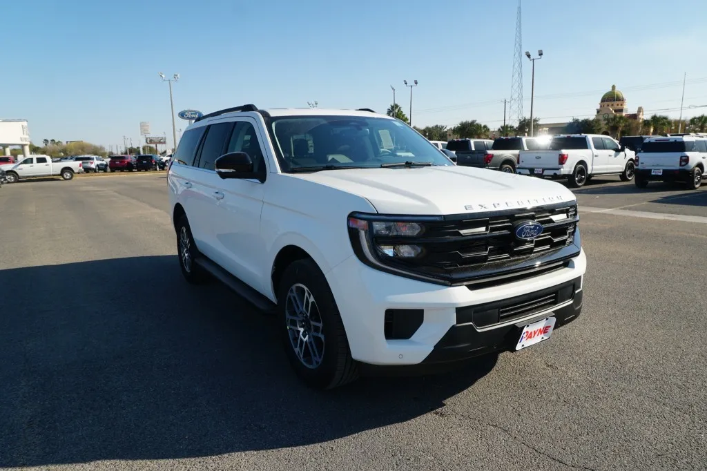 2026 Ford Expedition Active
