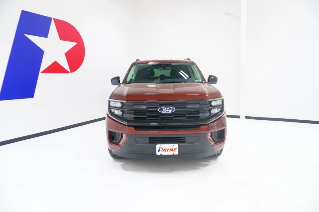 2027 Ford Expedition Active