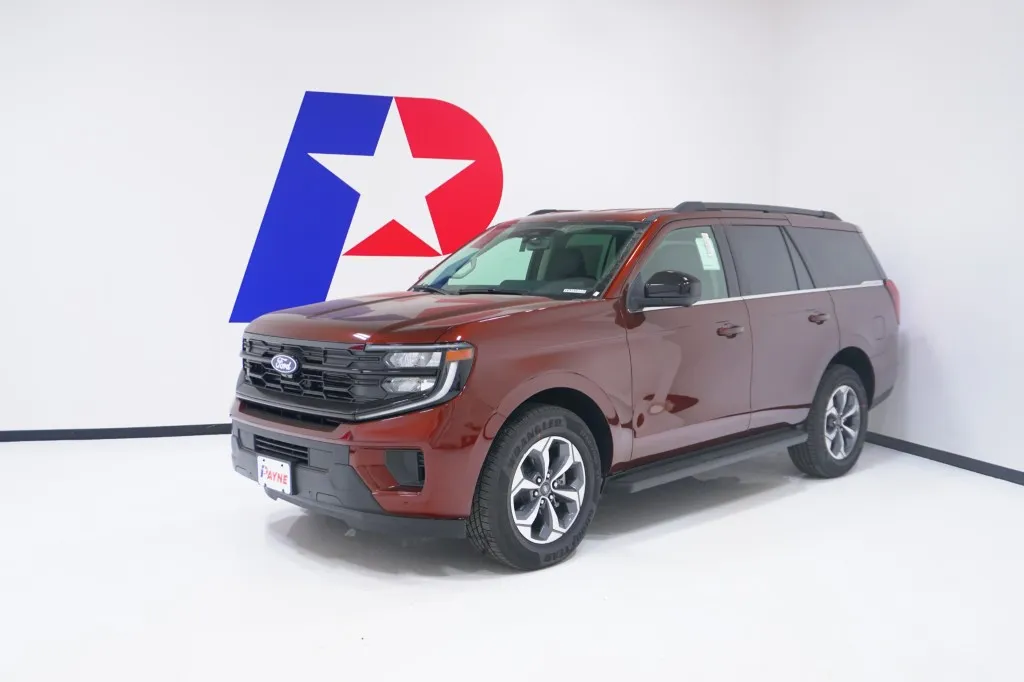 2027 Ford Expedition Active