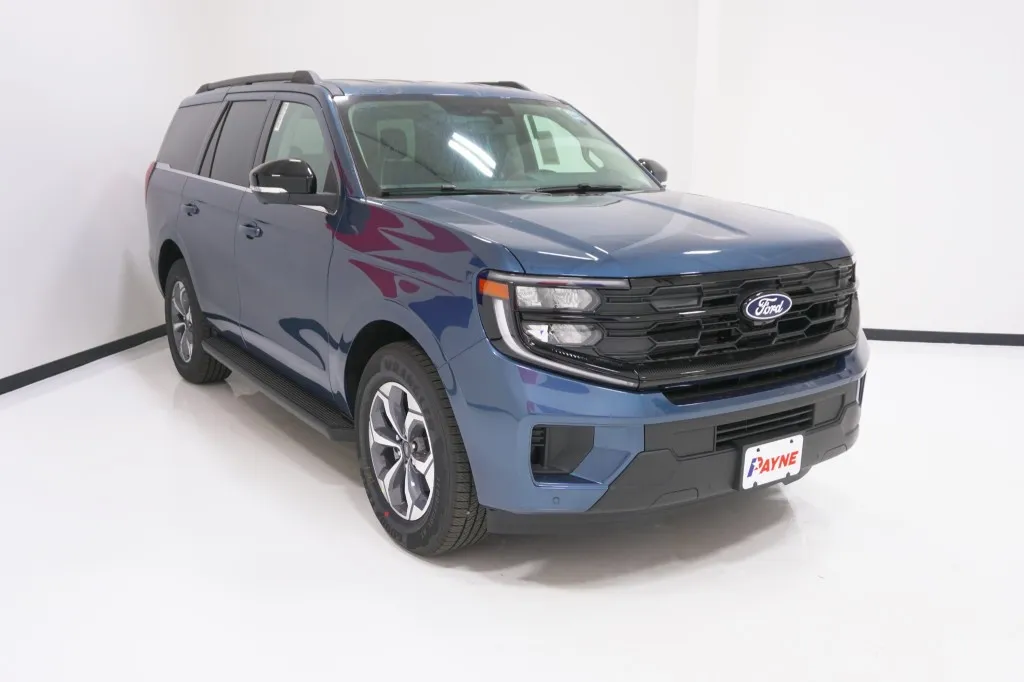 2027 Ford Expedition Active
