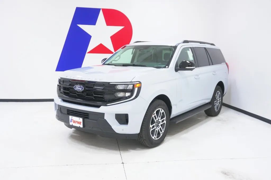 2026 Ford Expedition Active