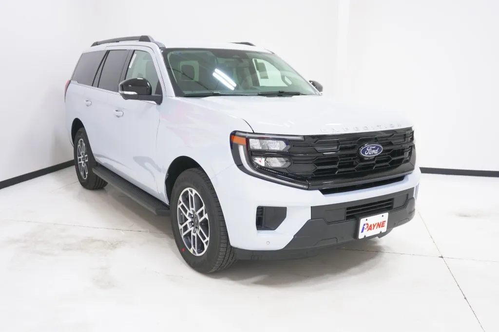 2026 Ford Expedition Active