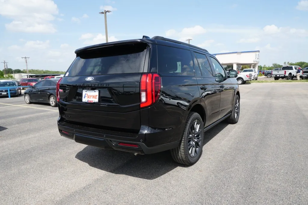 2027 Ford Expedition Platinum