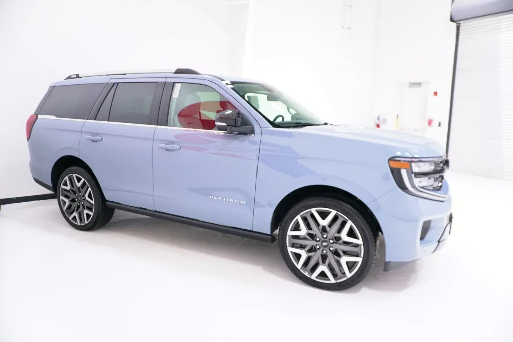 2027 Ford Expedition Platinum