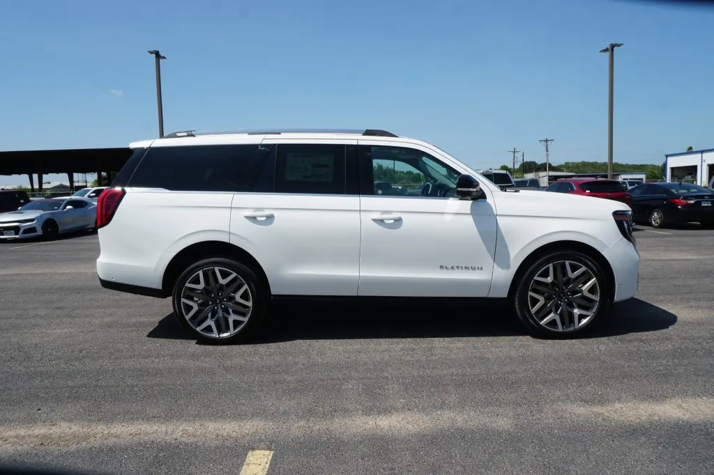 2025 Ford Expedition Platinum
