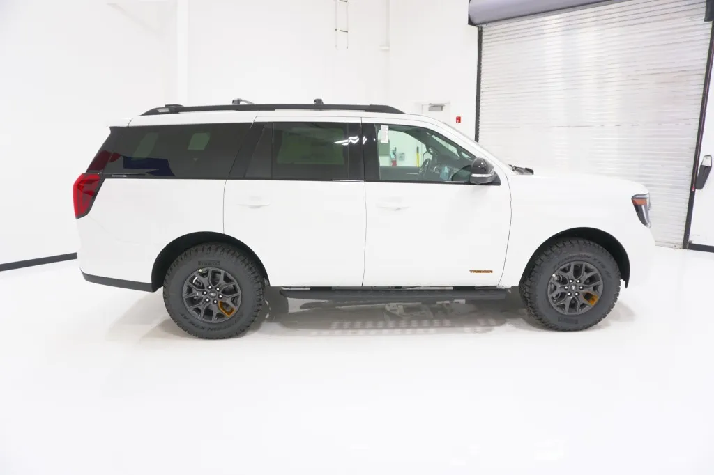2027 Ford Expedition Tremor