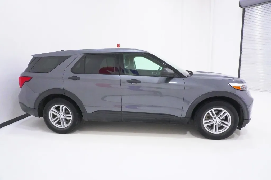 2023 Ford Explorer Base
