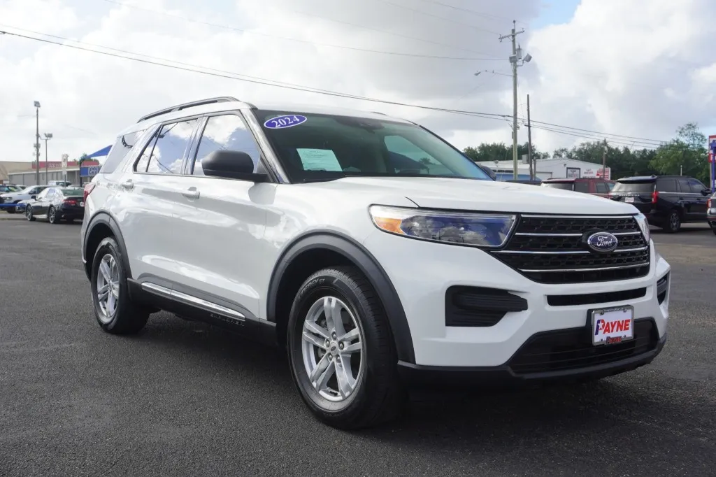 2024 Ford Explorer XLT