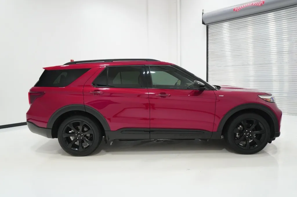 2023 Ford Explorer ST-Line 2023 Ford Explorer ST-Line
