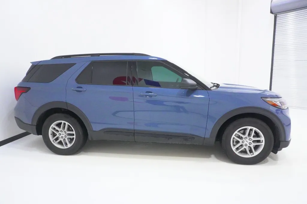 2026 Ford Explorer Active w/100A Pkg