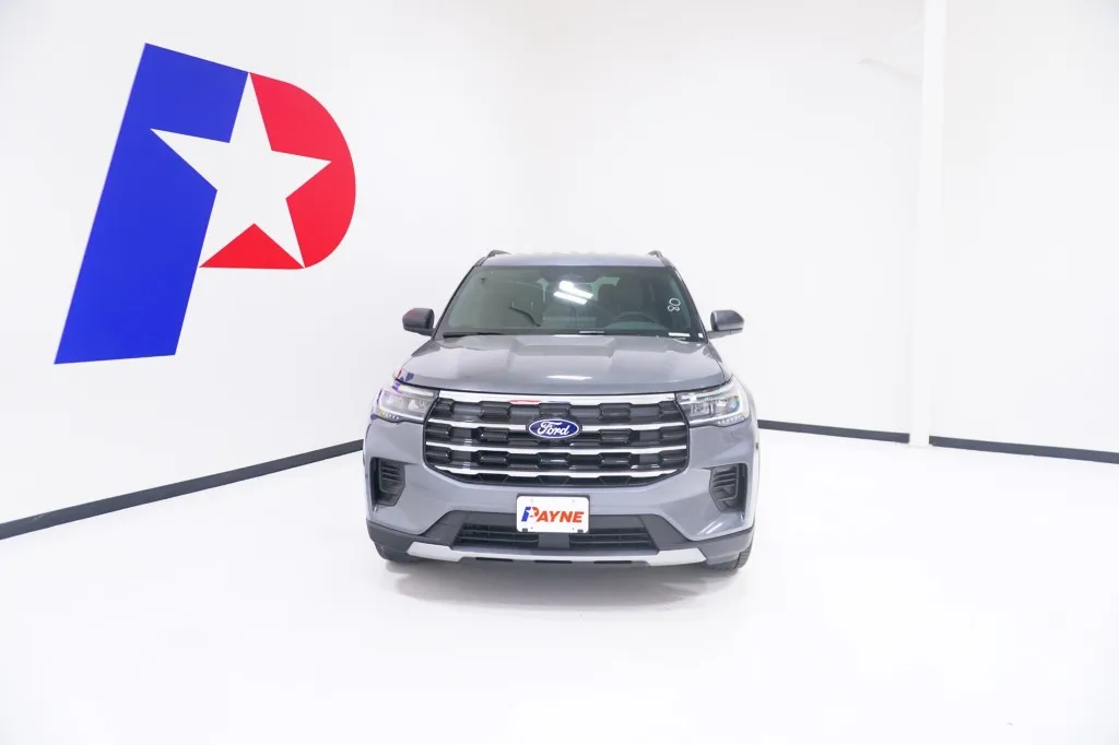 2027 Ford Explorer Active w/200A Pkg