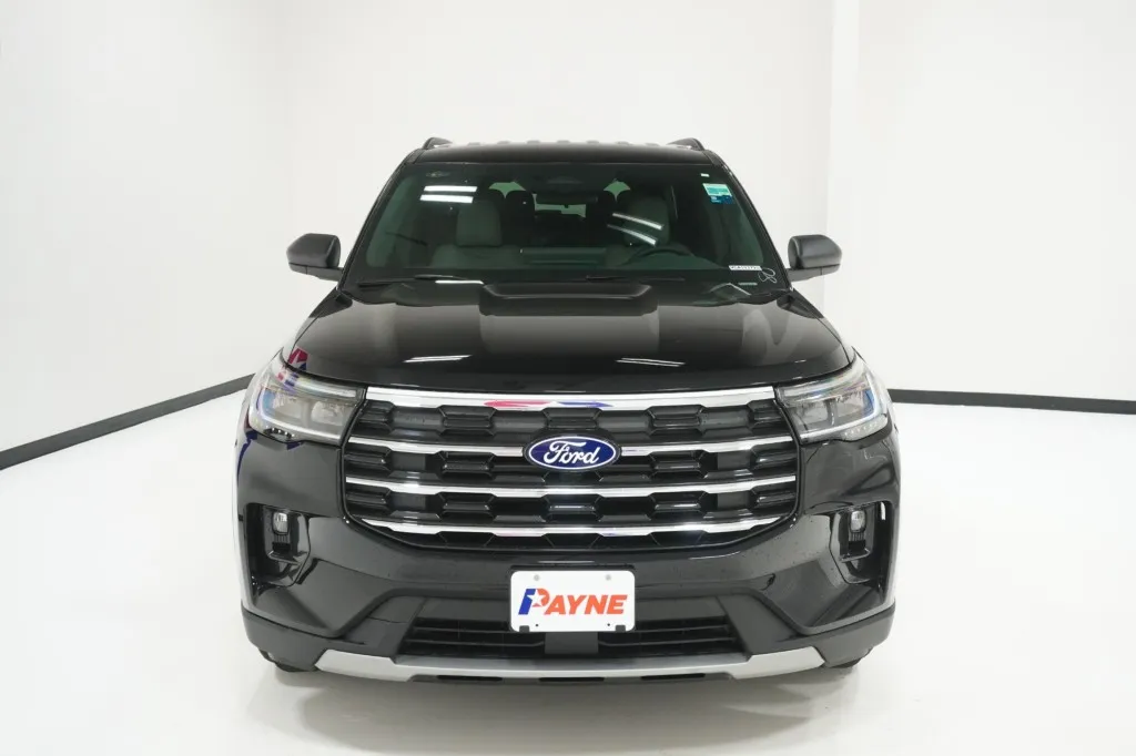 2027 Ford Explorer Active w/200A Pkg