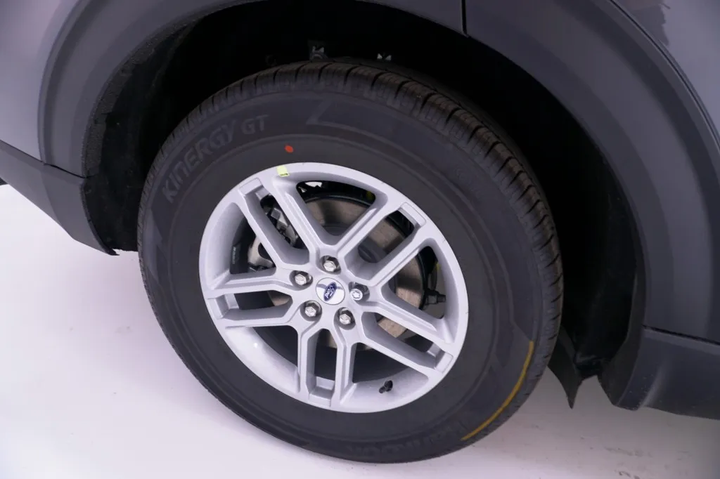 2027 Ford Explorer Active w/200A Pkg