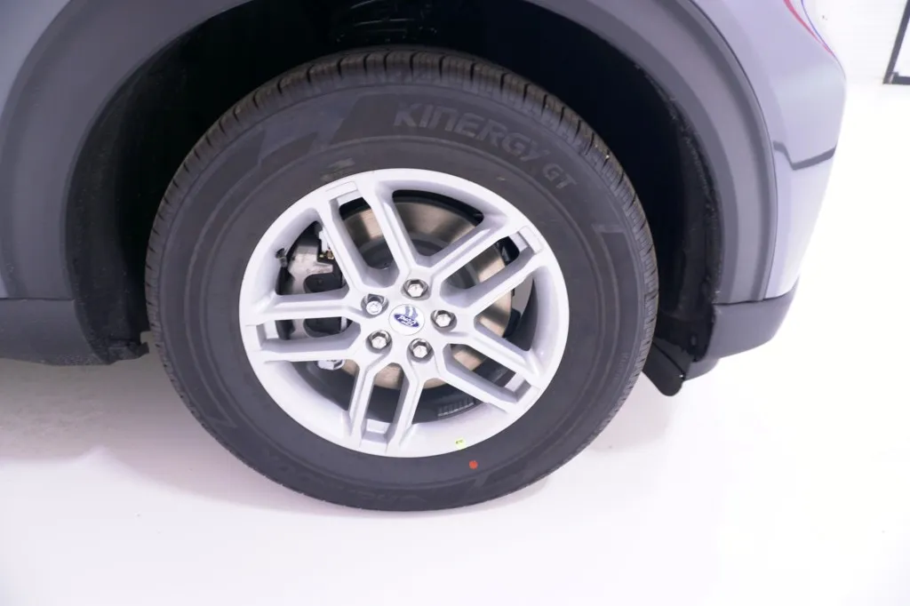 2027 Ford Explorer Active w/200A Pkg