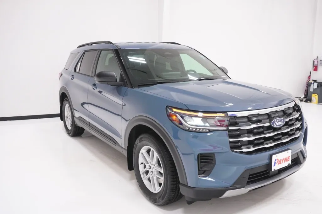 2027 Ford Explorer Active w/200A Pkg