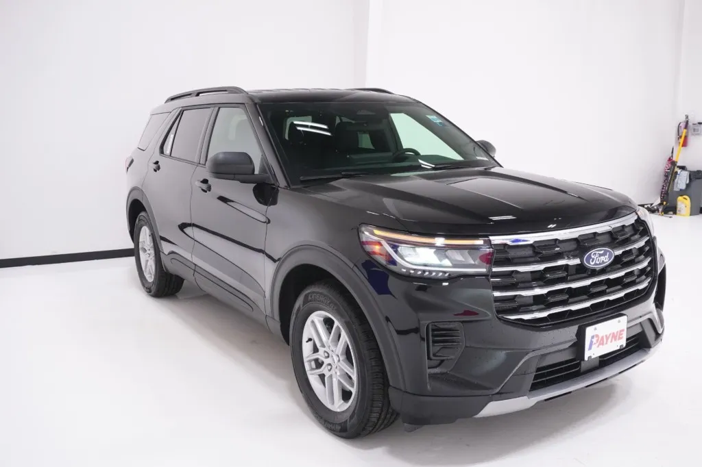 2027 Ford Explorer Active w/200A Pkg