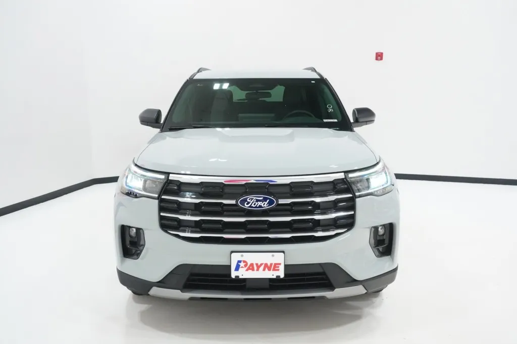 2027 Ford Explorer Active w/200A Pkg