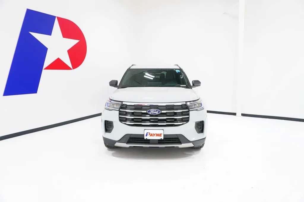 2027 Ford Explorer Active w/200A Pkg