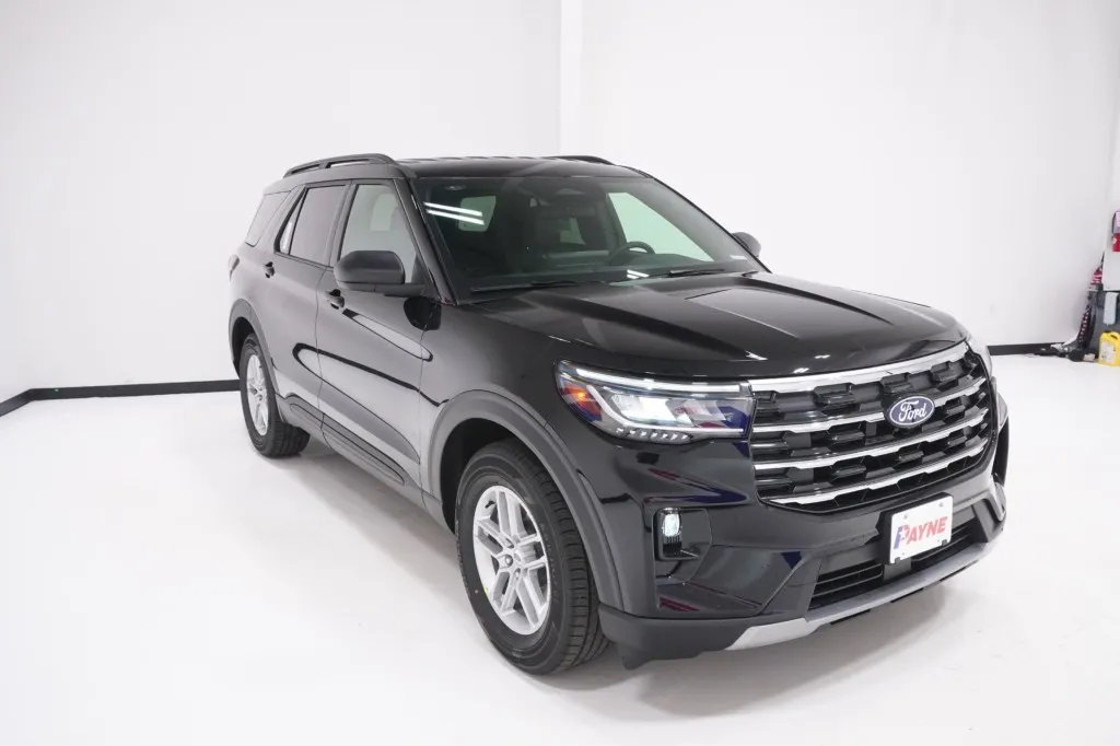 2027 Ford Explorer Active w/200A Pkg