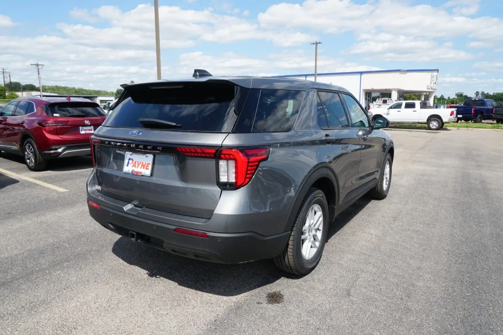 2026 Ford Explorer Active w/100A Pkg