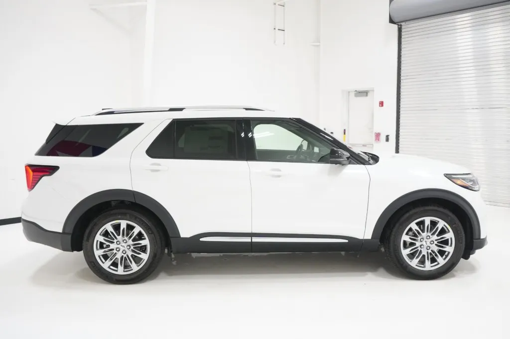 2027 Ford Explorer Platinum