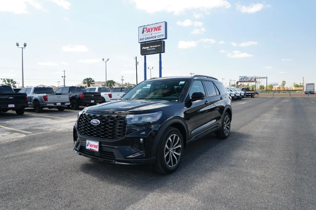 2026 Ford Explorer ST-Line