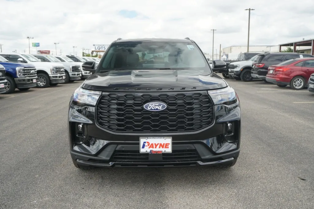 2027 Ford Explorer ST-Line