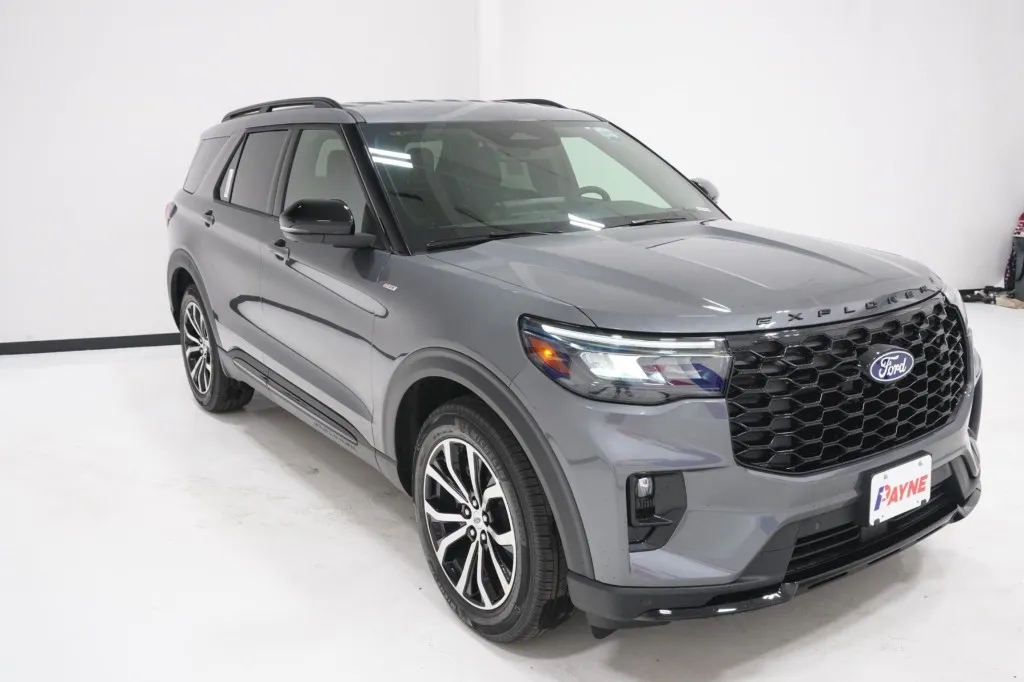 2027 Ford Explorer ST-Line