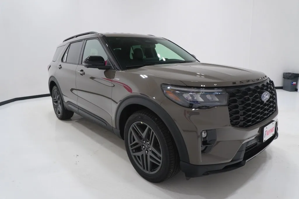 2027 Ford Explorer ST-Line