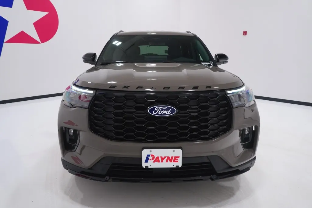 2027 Ford Explorer ST-Line