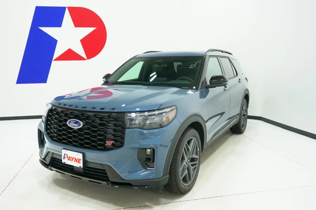 2025 Ford Explorer ST