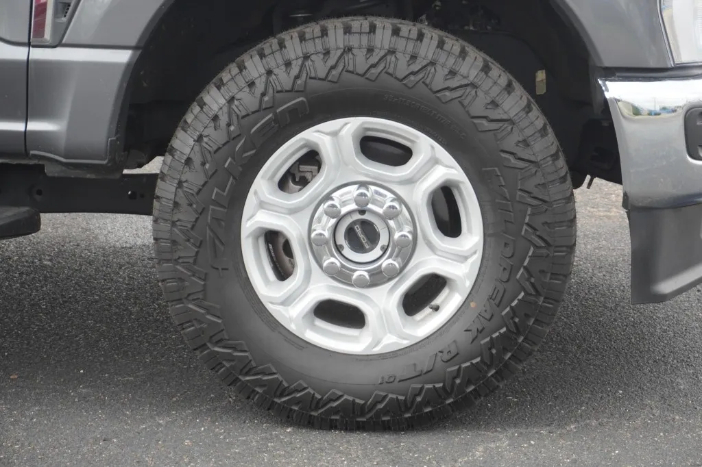 2025 Ford Super Duty F-250 SRW XL
