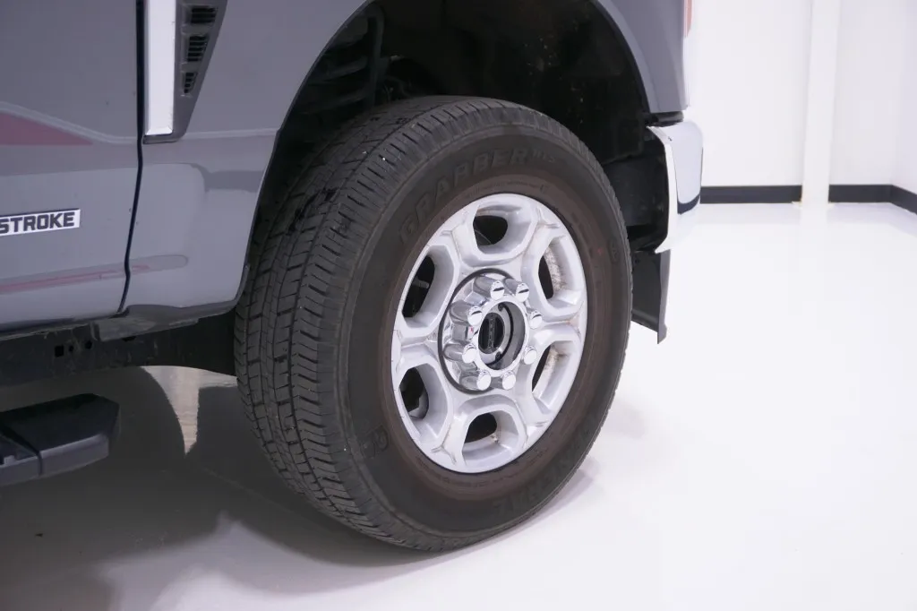 2025 Ford Super Duty F-250 SRW XLT