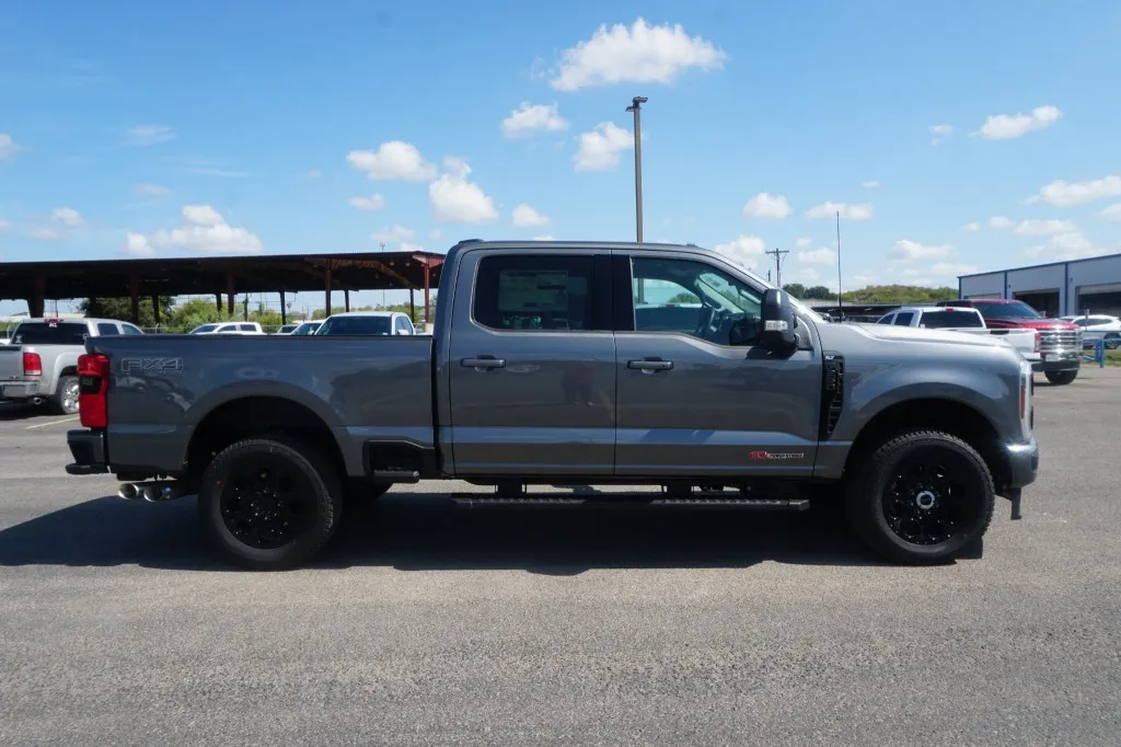 2027 Ford Super Duty F-250 SRW XL