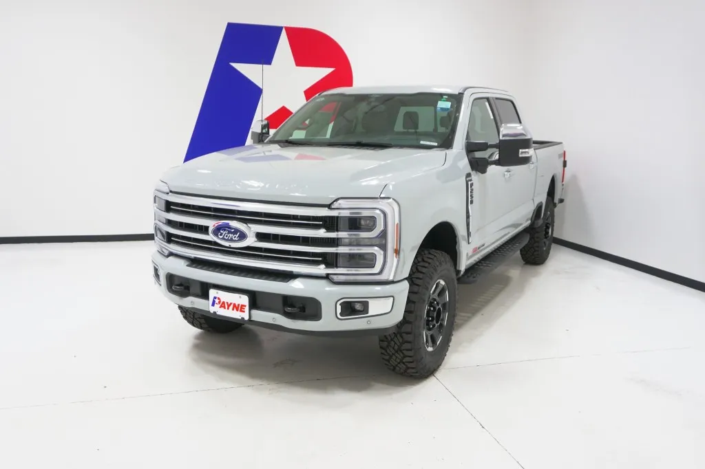 2025 Ford Super Duty F-250 SRW Platinum