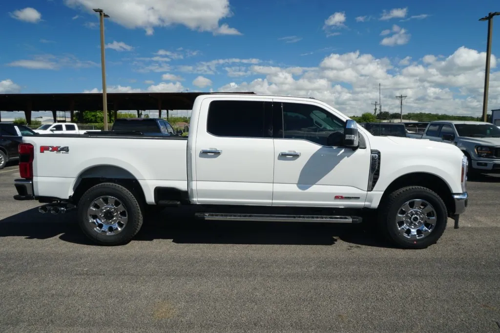 2027 Ford Super Duty F-250 SRW XL