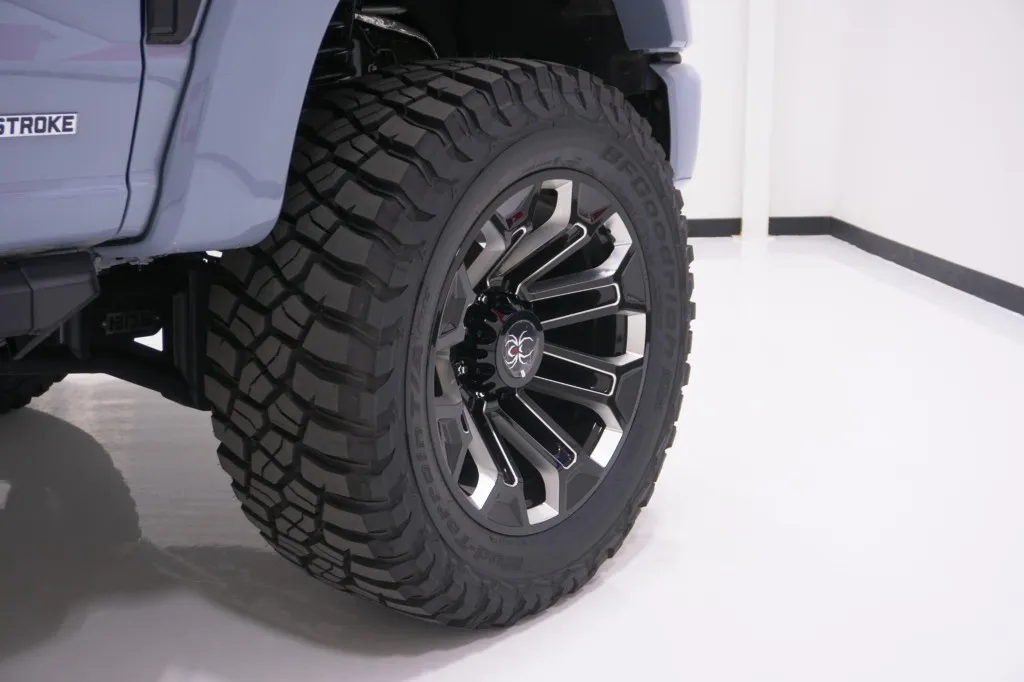 2026 Ford Super Duty F-250 SRW Black Widow