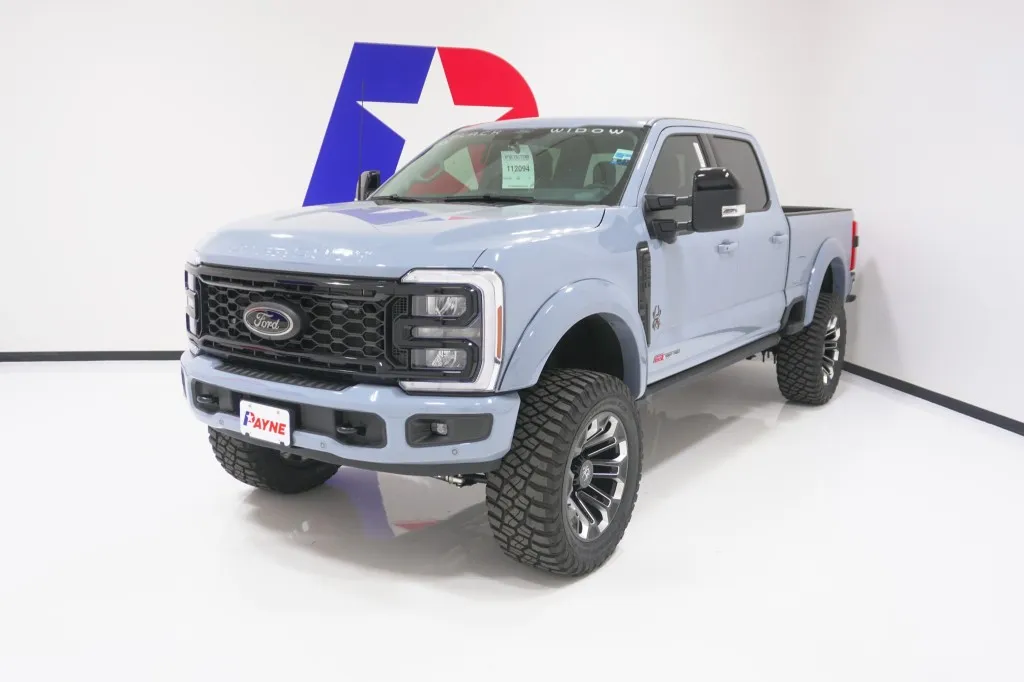 2026 Ford Super Duty F-250 SRW Black Widow