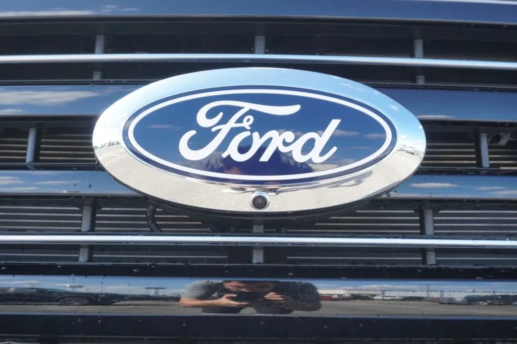 2027 Ford Super Duty F-250 SRW XL
