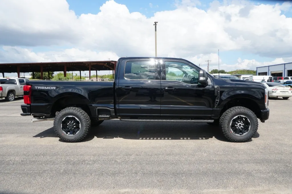 2027 Ford Super Duty F-250 SRW XL