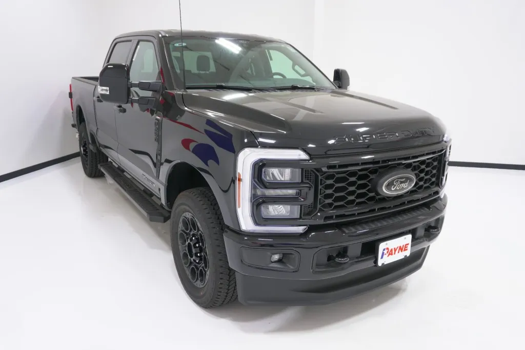 2026 Ford Super Duty F-250 SRW LARIAT