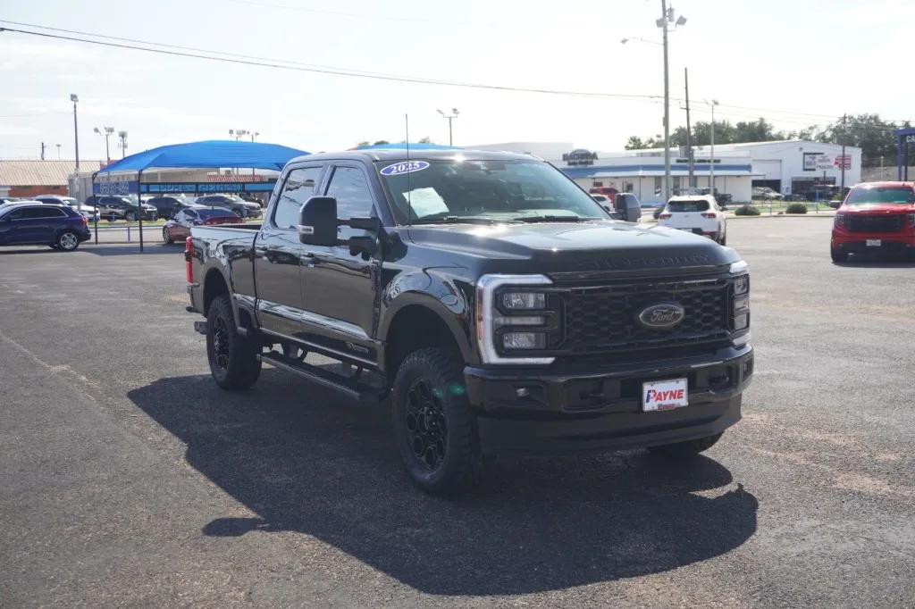 2025 Ford Super Duty F-250 SRW LARIAT