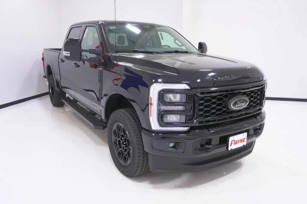 2026 Ford Super Duty F-250 SRW LARIAT