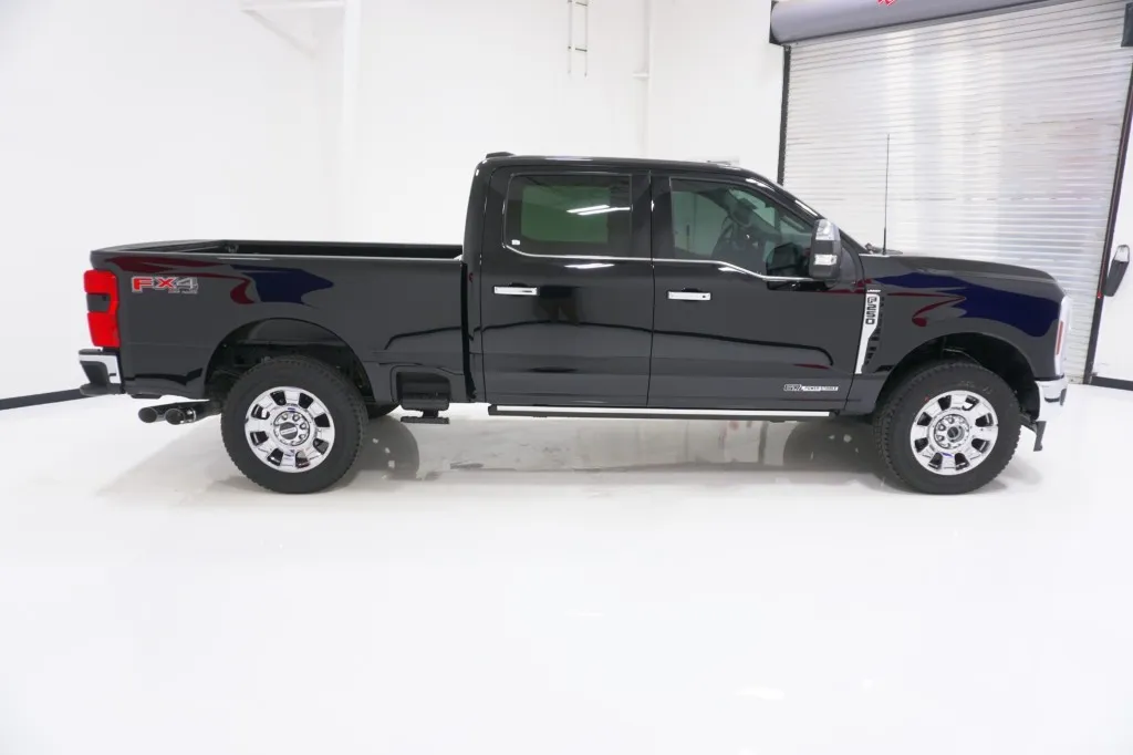 2025 Ford Super Duty F-250 SRW LARIAT